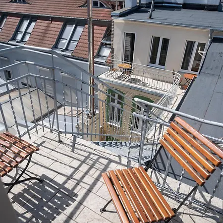 Apartment Apartamenty Drevny Kocur *